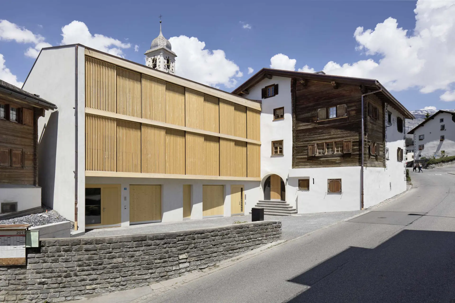 05_Sanierung und Umbau Wohnhaus Canossa mit Stall_Via principala Laax
